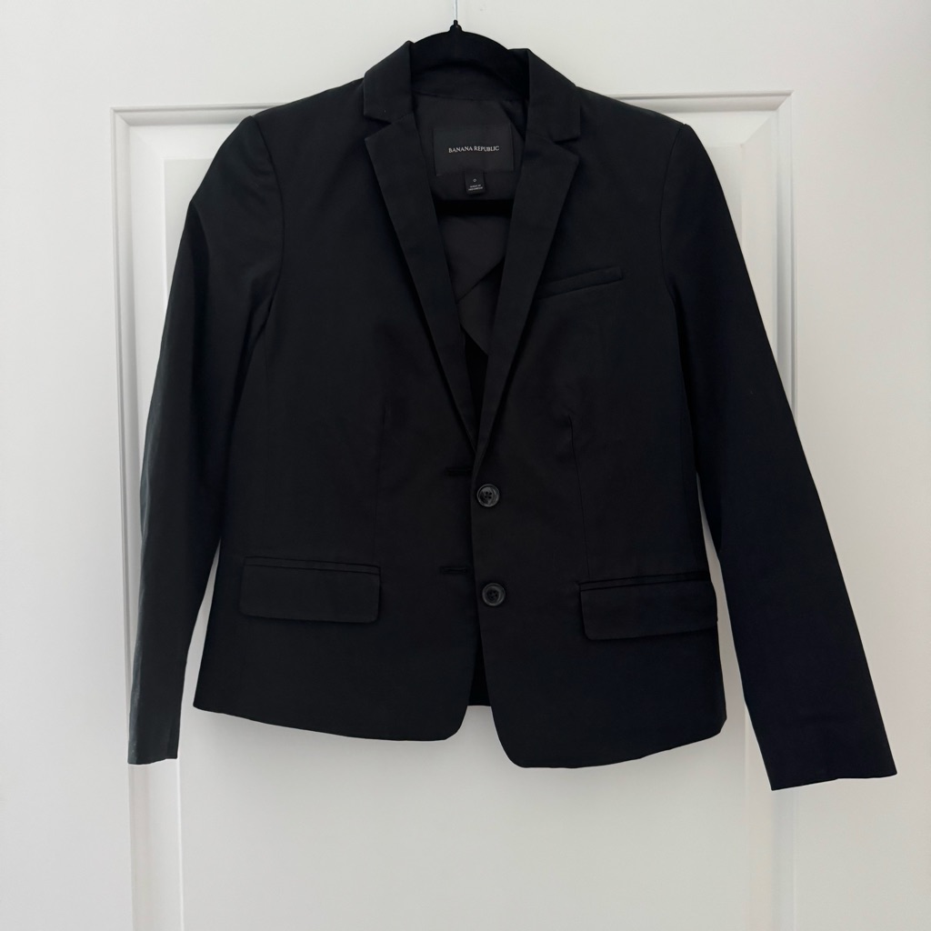 Nwot - Banana Republic Black Two Button Blazer